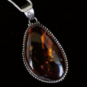 Vintage 80s Modernist Sterling Silver Cognac Baltic Amber Pendant Necklace